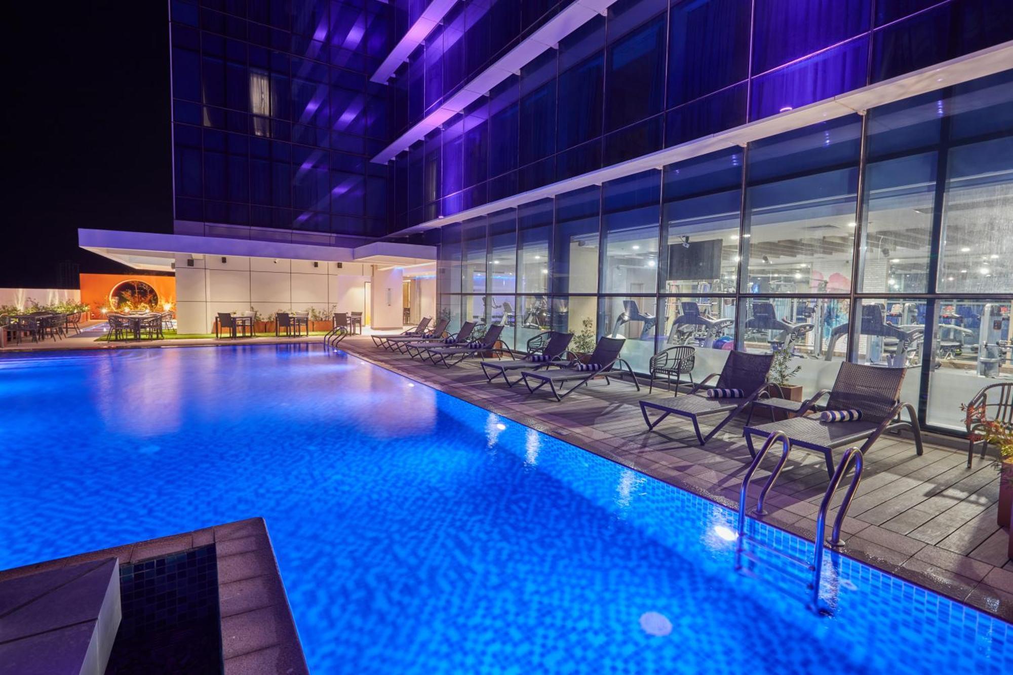 Belmont Hotel Mactan มักตัน ภายนอก รูปภาพ